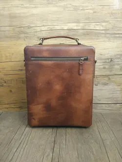 کیف دانشجویی اداری دیپلمات مسافرتی چرم طبیعی دستدوز i-132 برند ایزاکو