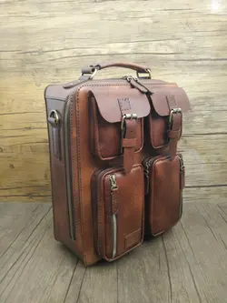 کیف دانشجویی اداری دیپلمات مسافرتی چرم طبیعی دستدوز i-132 برند ایزاکو