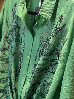 شومیز پولک دوزی ترک اورجینال برند اورفئو نگرو طرح خوشه