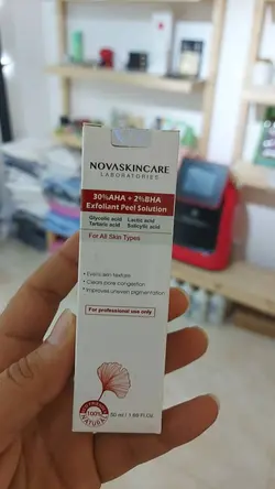 محلول اسید تراپی 32% نوااسکین