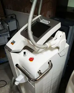 لیزر سه طول موج اورینتال