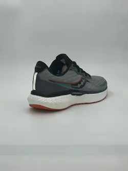 ساکونی تریموف ۱۹ SauconyTriumph19