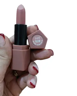 رژ لب برند تاتو مدل نود