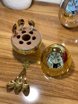 جاقاشقی تخم مرغی بهمراه ۶ عدد قاشق مربا یا چایخوری