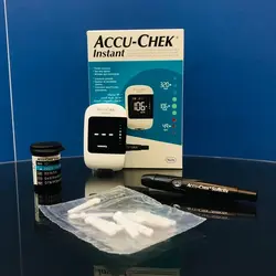 دستگاه تست قند خون اکیو چک مدل اینستنت