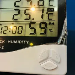 دماسنج و رطوبت سنج دیجیتالی
