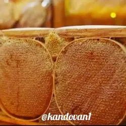عسل با موم طبیعی چهل گیاه کندوان