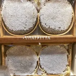 عسل با موم طبیعی چهل گیاه کندوان