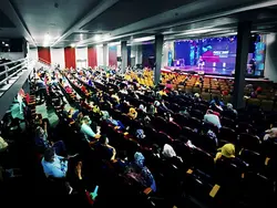 پازل شو کیش جنگ با حضور اکبر اقبالی با تخفیف خرید آنلاین و رزرو بلیط
