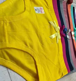 شورت فاق بلند مارک ژله ای نخ پنبه اعلا مارک لعیا(جین ۱۲تایی)