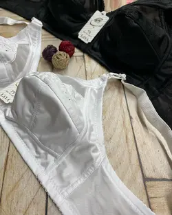 سوتین بدون فنر گلدوزی کلاسیک صادراتی کش باریک مارک معتبر لعیا(جین ۱۲تایی)