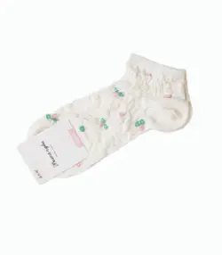 جوراب زنانه مچی نخی no brand بدون برند طرح برگ برجسته کد ۴۲۴ سفید