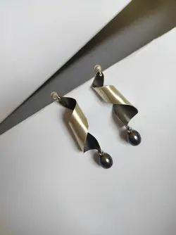 گوشواره مدل پیچش