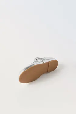 کفش عروسکی نقره ای براق