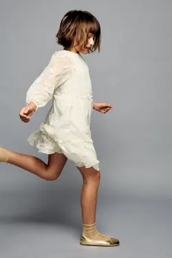 پیراهن تور کرم طرح شکوفه