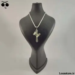 گردنبند صلیب نگین دار با حلقه تاج و زنجیر بلند