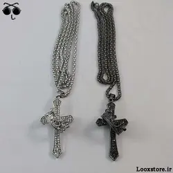 گردنبند صلیب نگین دار با حلقه تاج و زنجیر بلند