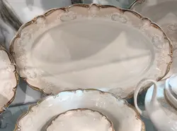 سرویس چینی پردیس ۹۸ پارچه ۱۲ نفره طرح مارتا رزگلد بن چاینا