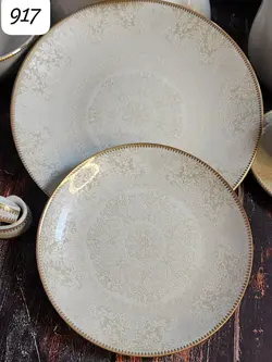 سرویس چینی پردیس قالب هرمس ۹۳ پارچه و ۳۰ پارچه طرح کلارا طلایی