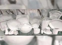 چینی پردیس ۱۰۵ پارچه ۱۲ نفره سفید لب طلا