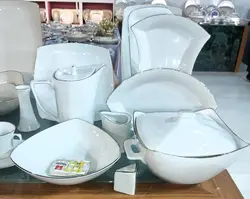 چینی پردیس ۱۰۵ پارچه ۱۲ نفره سفید لب طلا