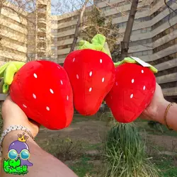 عروسک توت فرنگی