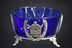 شکلات خوری تاجی