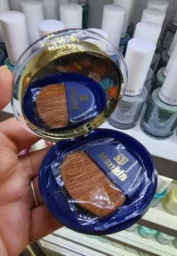 رژگونه برند مانیدا