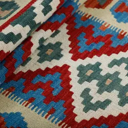 گلیم کناره دستبافت طول دو و نیم متری طرح قشقایی کد 598035