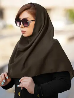 مقنعه ساده نخی بروجرد قهوه ای