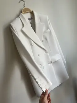 کت دکمه صدف