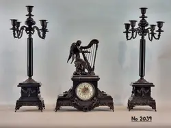 ساعت و شمعدان برنز و سنگ رنگ مشکی