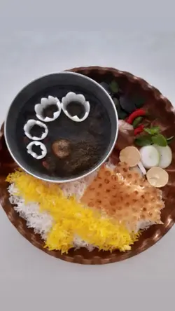 سبزی قرمه سرخ شده (۴۰۰ گرمی)