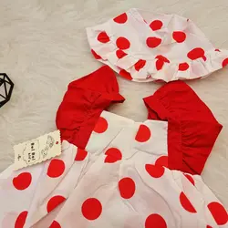 لباس کودک ست دو تکه کلاه و پیراهن توپ توپی قرمز جنس تترون وارداتی کیفیت اورجینال مناسب یک تا چهار سال