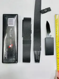 کمربند چاقو دار