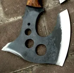 تبر حلقه دار