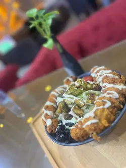 سالاد سزار با فیله سوخاری