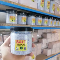 نیم کیلو نمک آبی سمنان (دانه شکری) استخراج شده از معادن سمنان بسیار کمیاب وبا ارزش