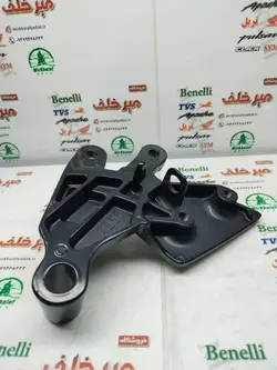 براکت جا پایه جلو سمت راست (پدال ترمز) موتور sym گالکسی na اصلی