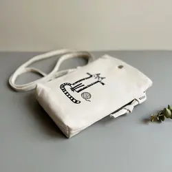 کیف هم‌راه طرح پیشی و کاموا