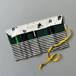 جامدادی رولی طرح گربه و کاموا