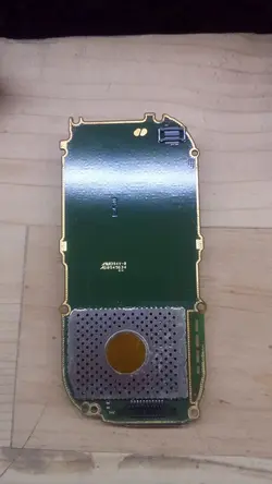 برد نوکیا مدل NOKIA 7610 داخل شبکه تعمیر نشده سالم