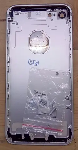 درب پشت شاسی آیفون iPhone 7 فابریک و آک با شیشه دوربین رنگ سیلور