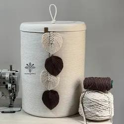 باکس لباس همراه با برگ مکرومه