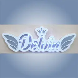 استند اسم چراغدار مدل دلوین اتاق کودک کد SS029 مونیموکالا