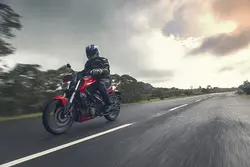 موتور سیکلت دومینار 250 سی سی Bajaj