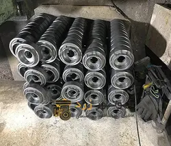 کمپکتور هیساکی تولید موتور زرد