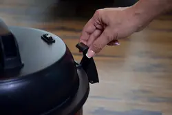 جارو برقی سطلی اوژن مدل VC300