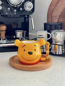 ماگ کلکسیونی دستساز طرح پو(pooh) كد ١٠٦٣