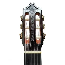 کارکرده و دست ساز – گیتار کلاسیک ساخت سیاوش طهماسبی